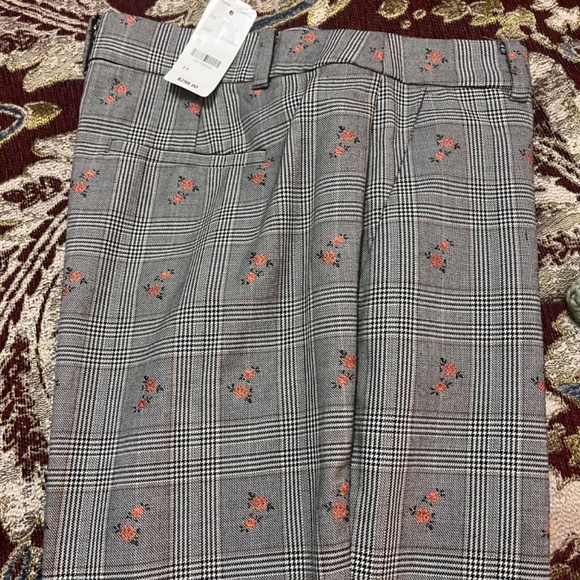 Brooks Brothers Women’s Pants - Picture 3 of 6